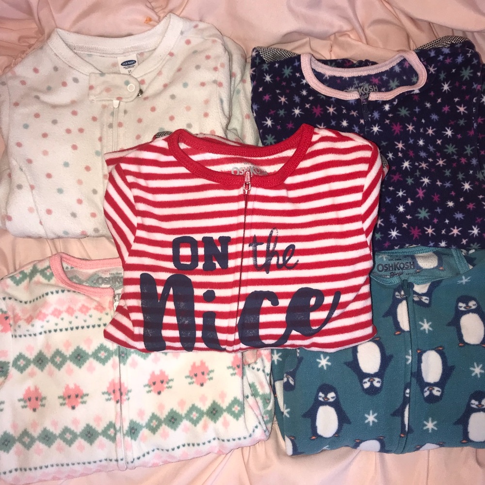 Set of 5 2T Fleece Footy Pajamas